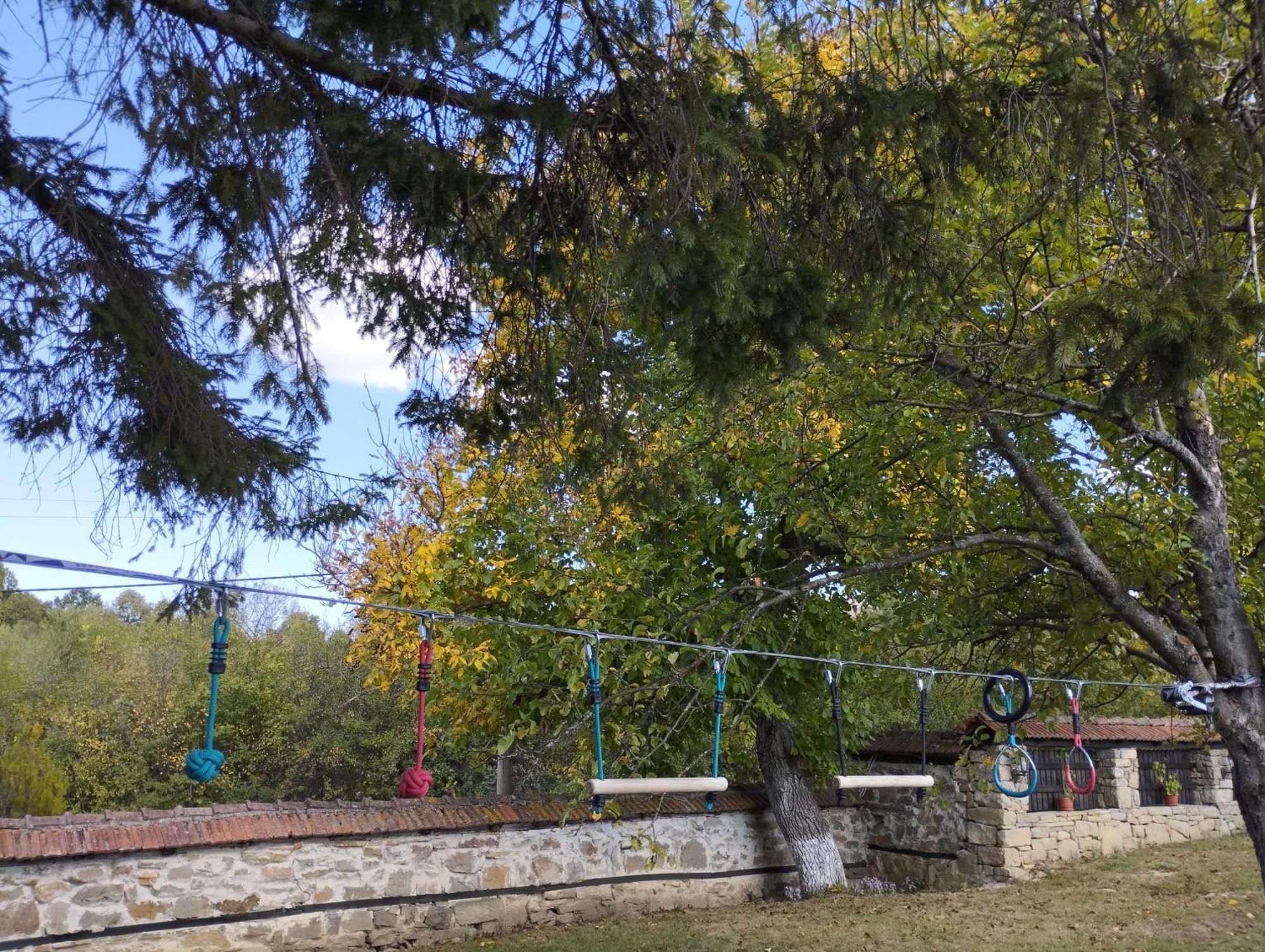 Бор И Шишарка Varzilkovtsi Exterior foto